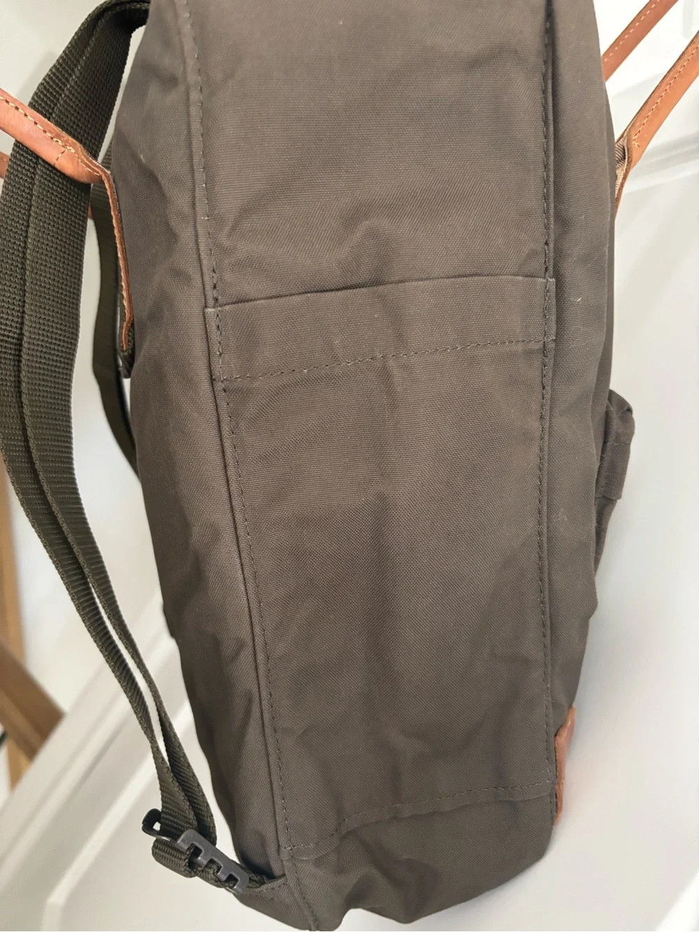 Kånken Leather-Handle Backpack in Dark Olive